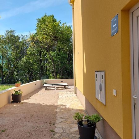 Spacious Apartment Close To The Sea In Split Area Kaštela المظهر الخارجي الصورة